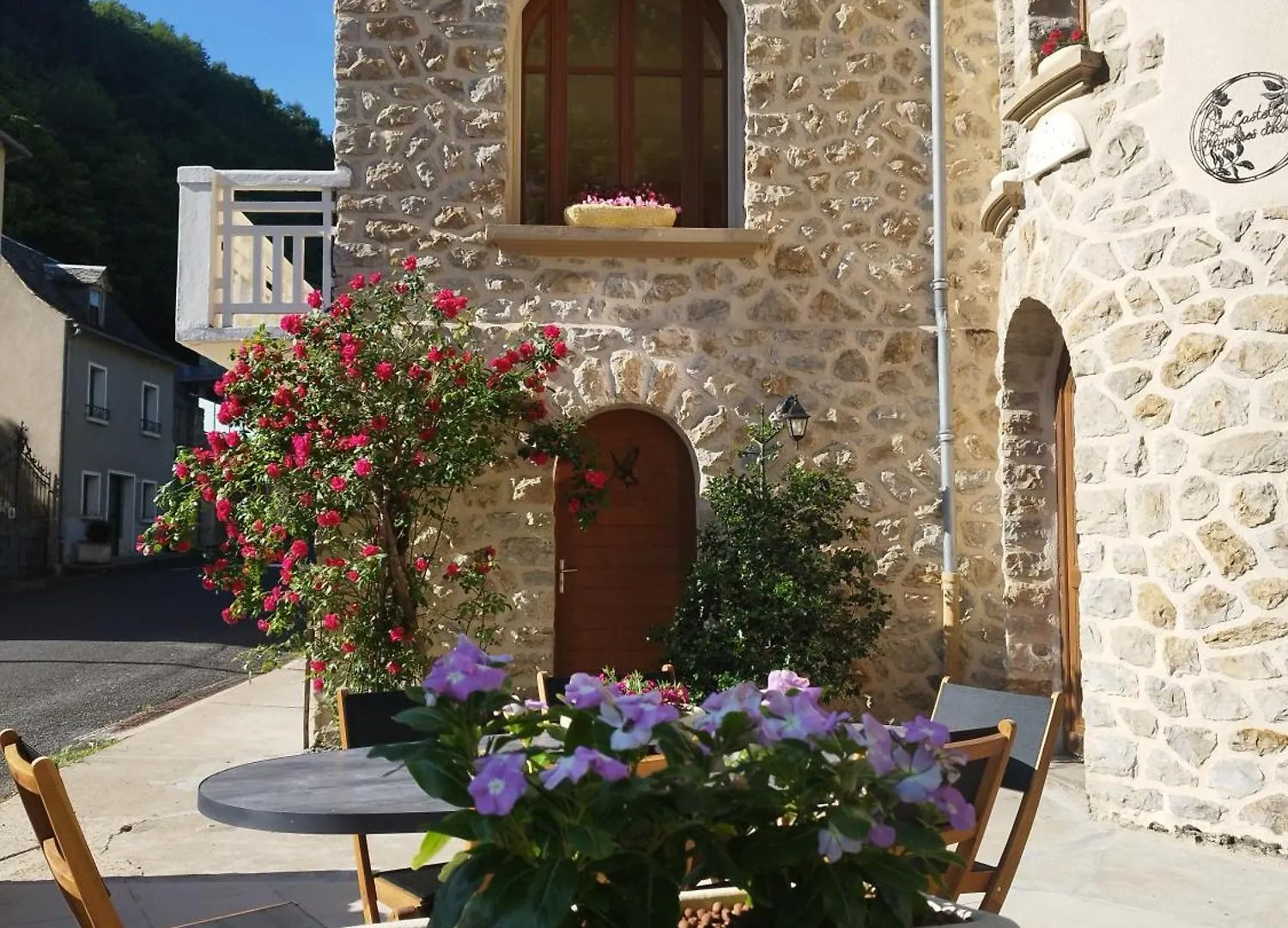 Casa de hóspedes Lou Castelou Hotel Sebrazac França